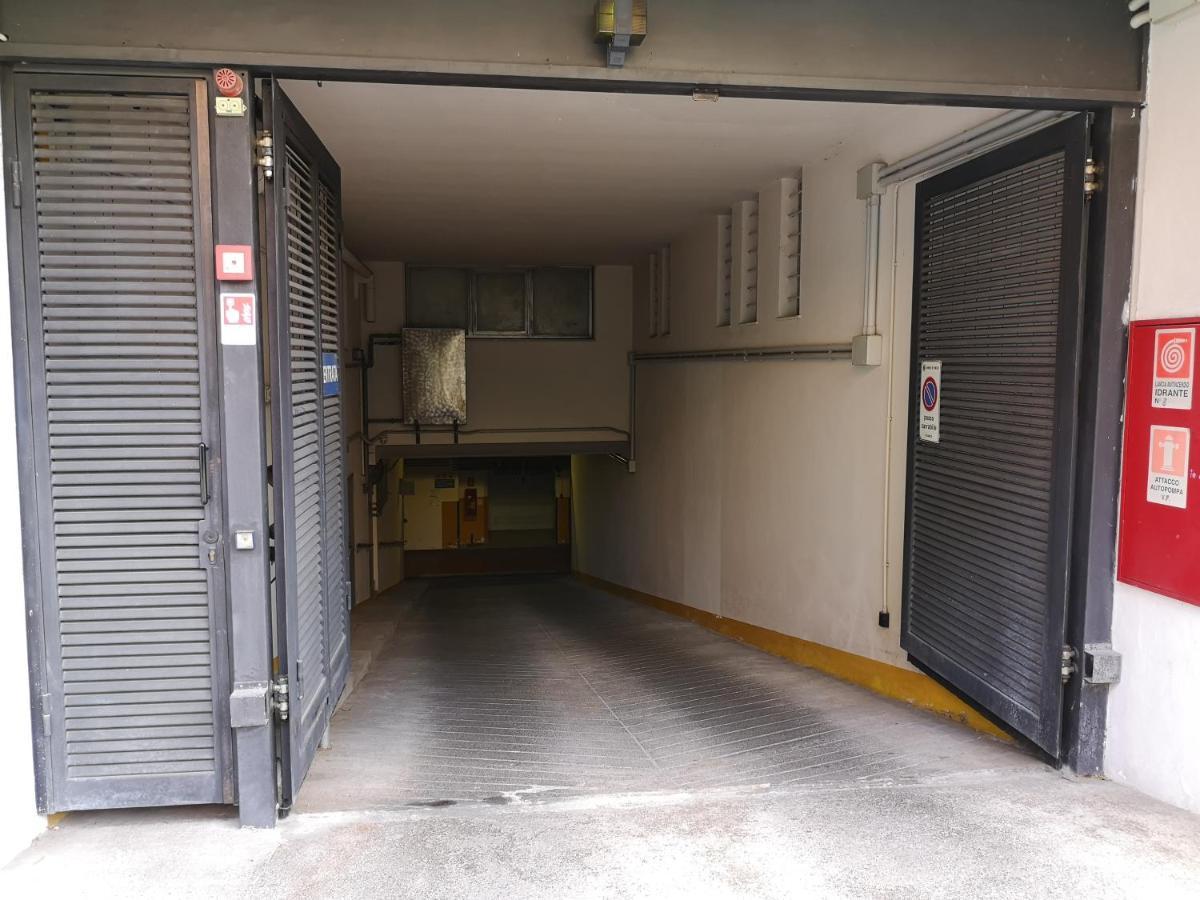 Convenient Family Apt With Private Parking メストレ エクステリア 写真