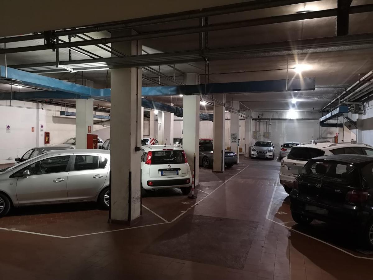 Convenient Family Apt With Private Parking メストレ エクステリア 写真