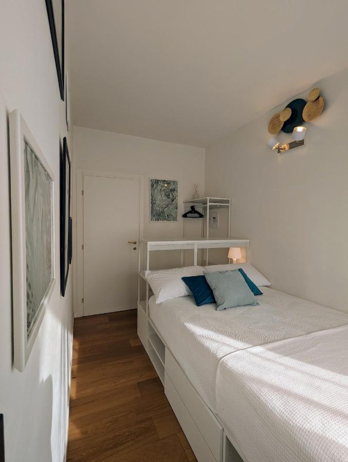 Convenient Family Apt With Private Parking メストレ エクステリア 写真