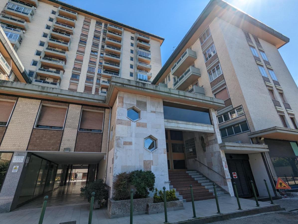 Convenient Family Apt With Private Parking メストレ エクステリア 写真